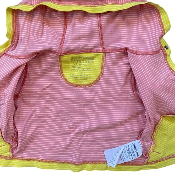 Patagonia - Pink Striped Baby Long sleeve Hoodie w/ snap closures - size 12-18mo - Picture 3 of 6
